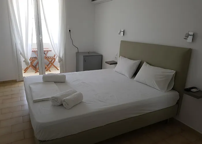 Hotel Elafonisos מלון